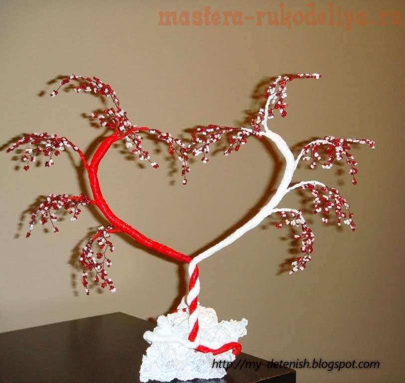 Сувенир к 14 февраля. Дерево-сердечко из бисера. Мастер-класс с пошаговыми фото