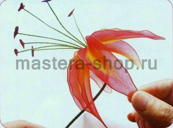 Мастер-класс по созданию цветов из капрона: Пламенная лилия