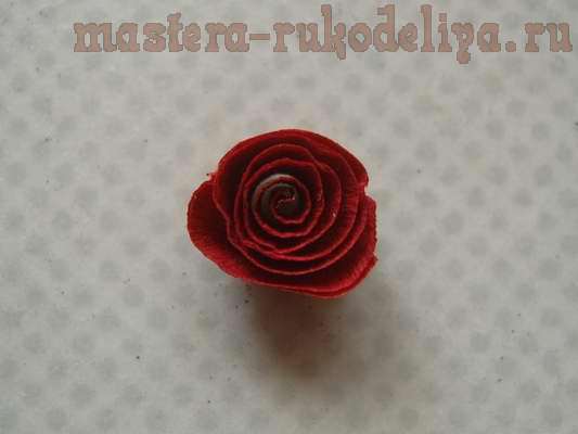 Мастер-класс по квиллингу: Розы из креповой бумаги. Вариант 29