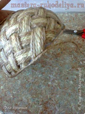 Мастер-класс по плетению из шпагата: Домовой в лаптях