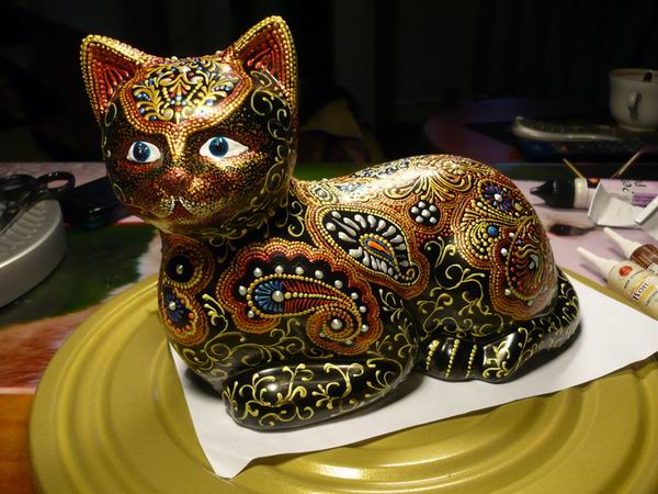 Мастер класс по точечной росписи контурами статуэтки Золотая кошка