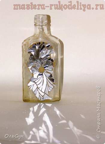 Мастер-класс по лепке: Декор бутылки зеркальной мозаикой и эпоксидной смолой
