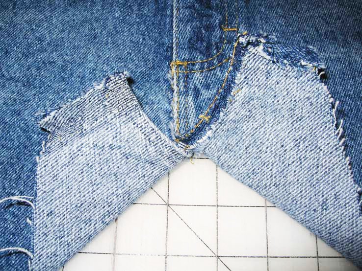 Как исправить косые джинсы